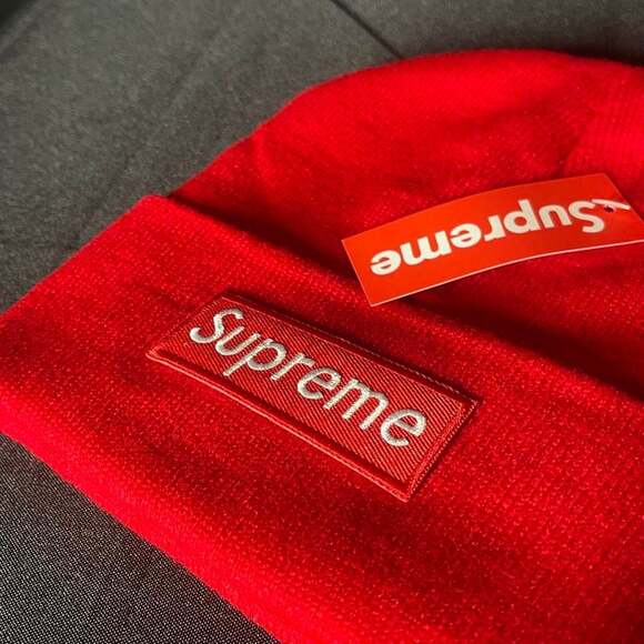 Supreme New Era Box Logo Beanie Black F/W 23 Supreme Red Box Logo Beanie